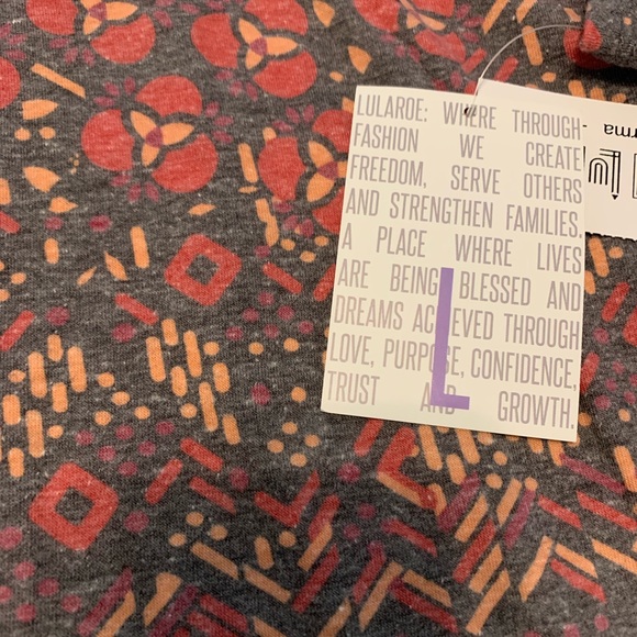 LuLaRoe Irma Tunic - Picture 3 of 4